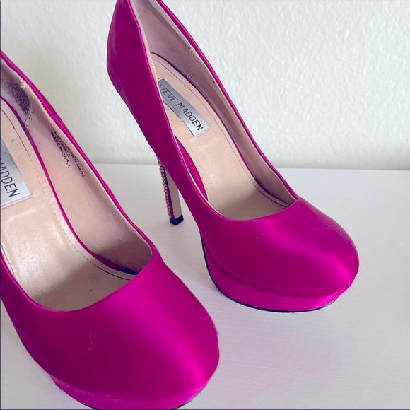 Steve Madden
Partyy-r Hot Pink Fuchsia Embellished  Satin Pumps Platforms - Picture 9 of 16